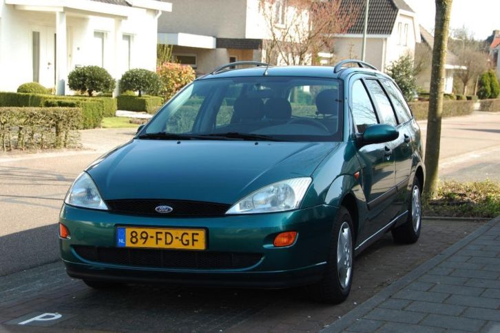 Ford Focus 1.6 I Trend Wagon AUTOMAAT 