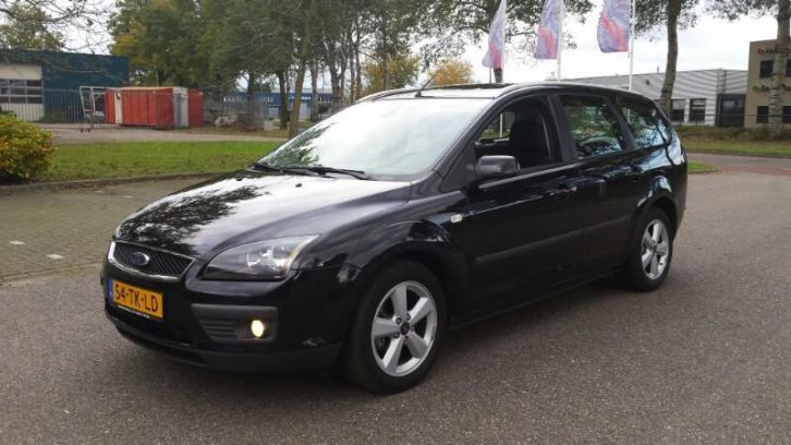 Ford Focus 1.6 tdci 109PK 2006 Automaat Navigatie Airco