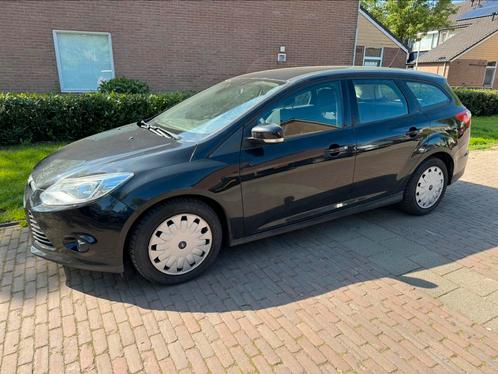 Ford Focus 1.6 Tdci 70KW Wagon 2013 Zwart nieuwe APK