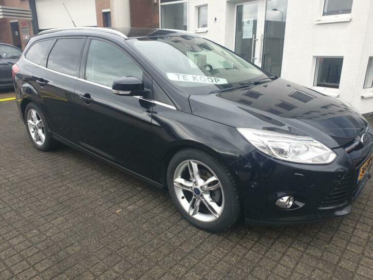 Ford Focus 1.6 Tdci 77KW Wagon 2013 Zwart Titanium