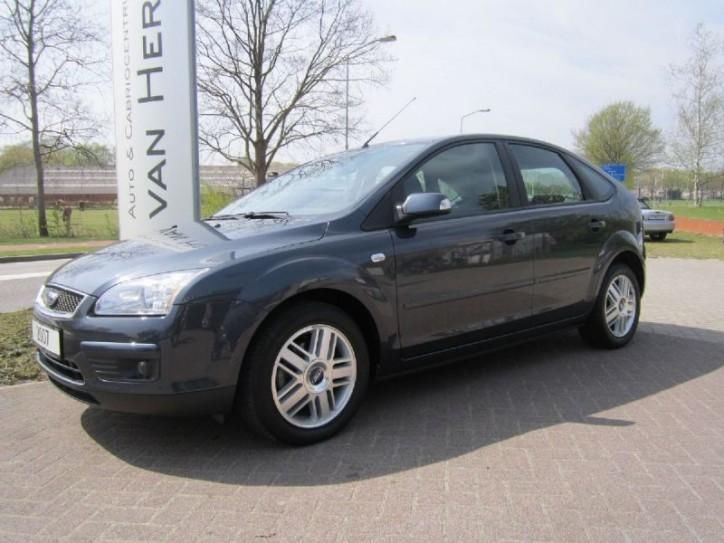 Ford Focus 1.6i 16V Ghia 74kW AUTOMAAT23394KM NIEUWSTAAT