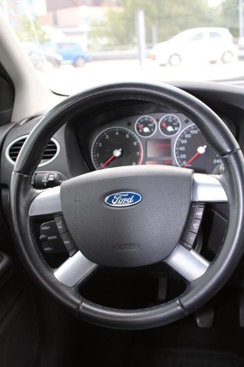 Ford Focus 1.8 16V 92KW 5D 2007 Grijs APK tot 03-02-2023