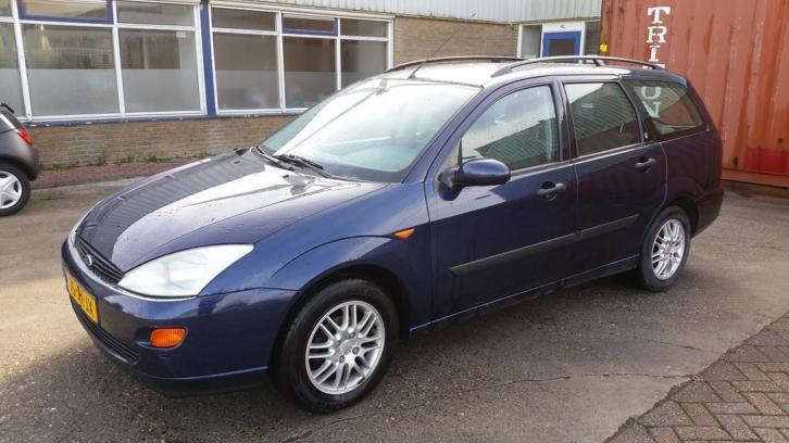 Ford Focus 2.0 I Trend Wagon 2000 Blauw