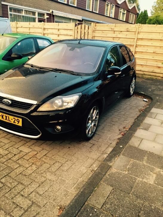 Ford Focus 2.0Tdci 5D 2008 Zwart LeerstoelverwarmingXenon