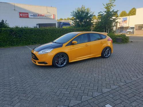 Ford Focus ST 2.0 Ecoboost -280pk vol opties