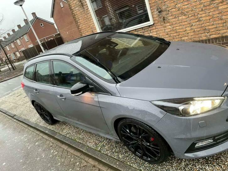 Ford focus st 2017