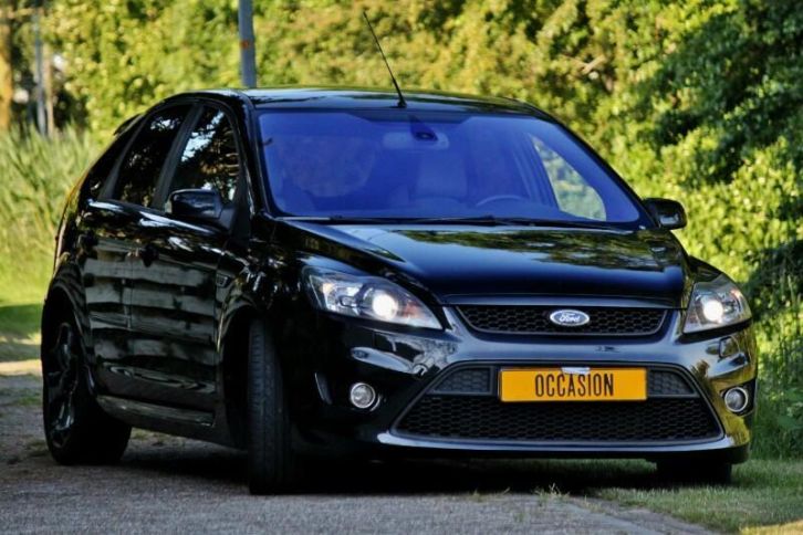 FORD FOCUS ST 2.5 turbo 5 DEURS 2006 APK NIEUW