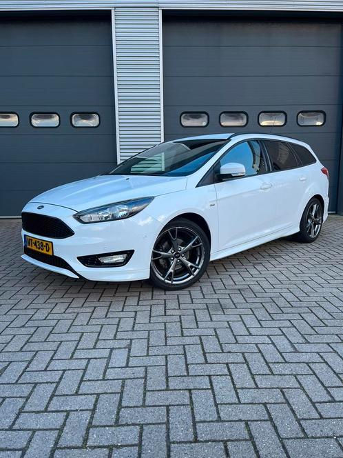 Ford Focus st -line Wagon 1.0 Ecoboost 125pk 2017 Wit
