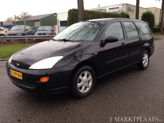 Ford Focus Wagon 1.4-16V Ambiente 