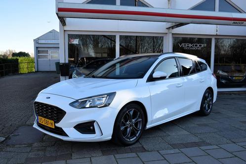 Ford Focus Wagon 1.5 Ecoboost 182pk 2019 Wit S Line Panorama