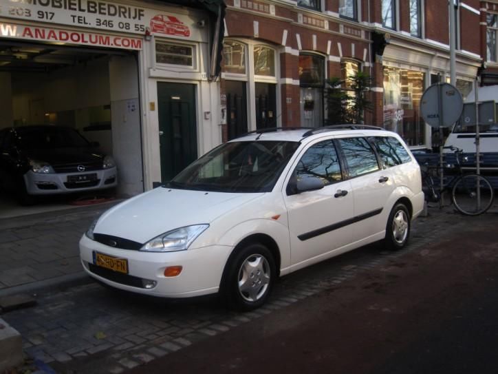 Ford Focus Wagon 1.6-16V. Airco, Elektrisch, Centraal.
