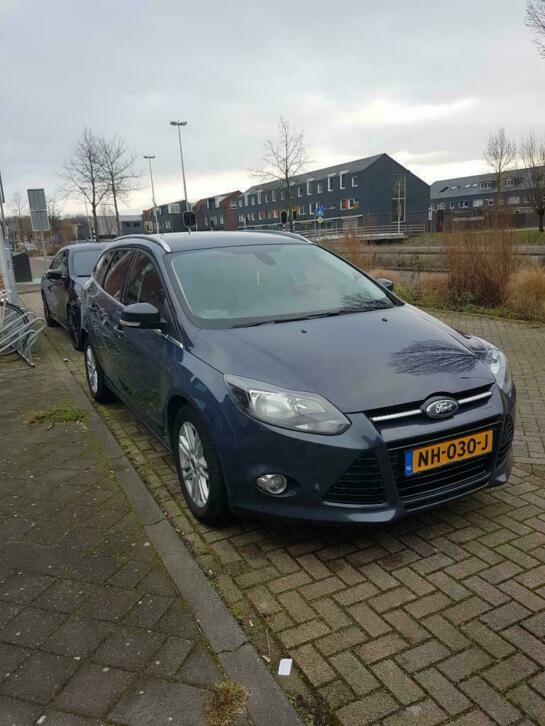 Ford Focus Wagon Titanium 1.0 Ecoboost 125pk 2013 Grijs