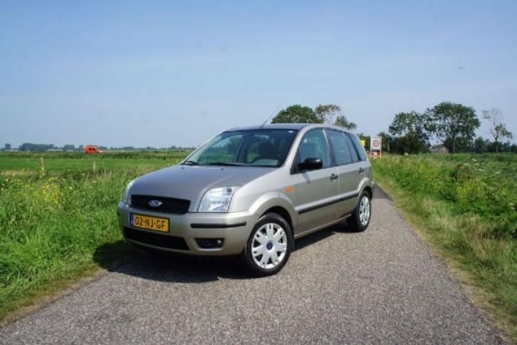 Ford Fusion 1.4 16V Luxury Airco Trekhaak (bj 2003)