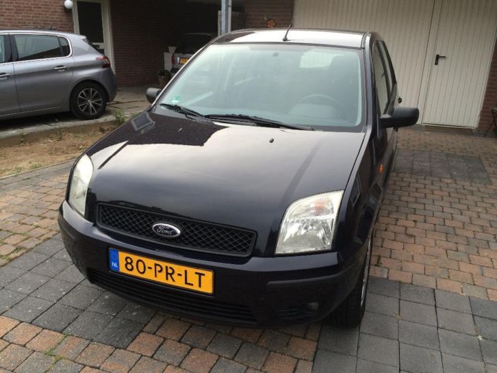 Ford Fusion 1.4TDCI Trend Airco Bjr 10-2004 Nieuwstaat 