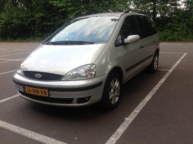 Ford Galaxy 2.3 I 16V AUT 2004 Grijs