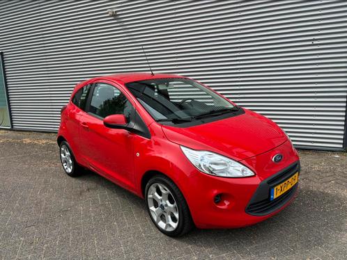 Ford KA 1.2 51KW 2014 Rood AIRCO slechts 153571 kilometers.