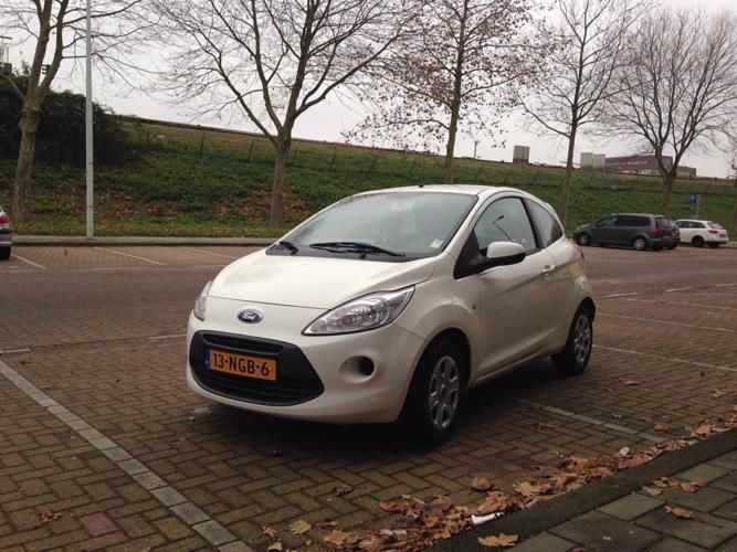 Ford KA 1.2 coolampsound wit incl winterbanden