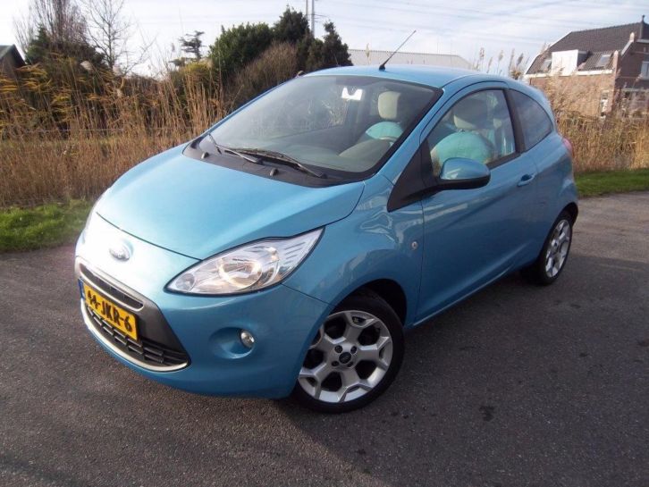 Ford KA 1.2, titanium, Blauw, airco, 17inch Zeer mooi