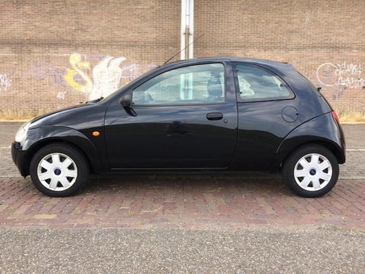 Ford KA 1.3 futura airco stuurbekrachtiging zwart