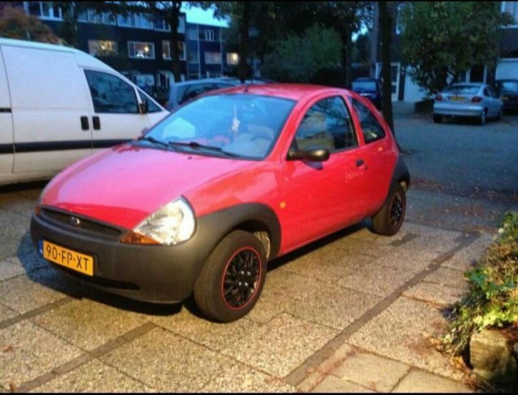 Ford KA 1.3 I 44KW 1999 Rood