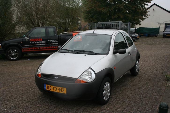 Ford KA 1.3 I 44KW 2000 Grijs nieuwe APK en Airco 1150,-