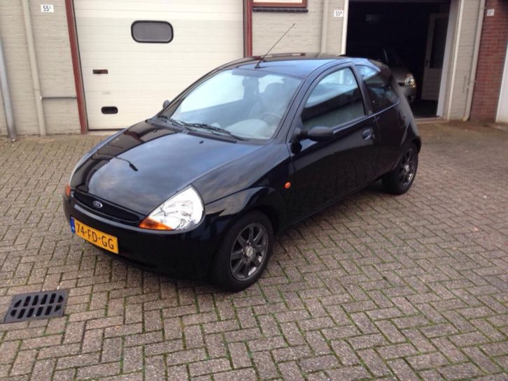 Ford KA 1.3 I 44KW 2000 Zwart AIRCO LEDER NW APK 8-10-15