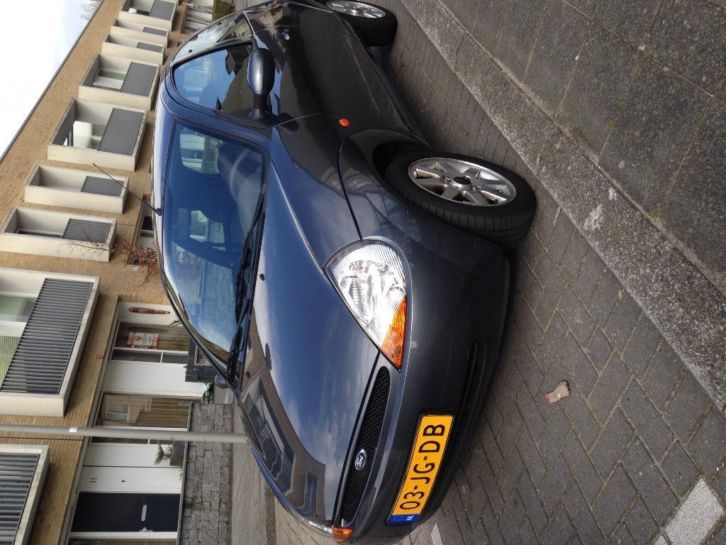 Ford KA 1.3 I 44KW 2002 Grijs