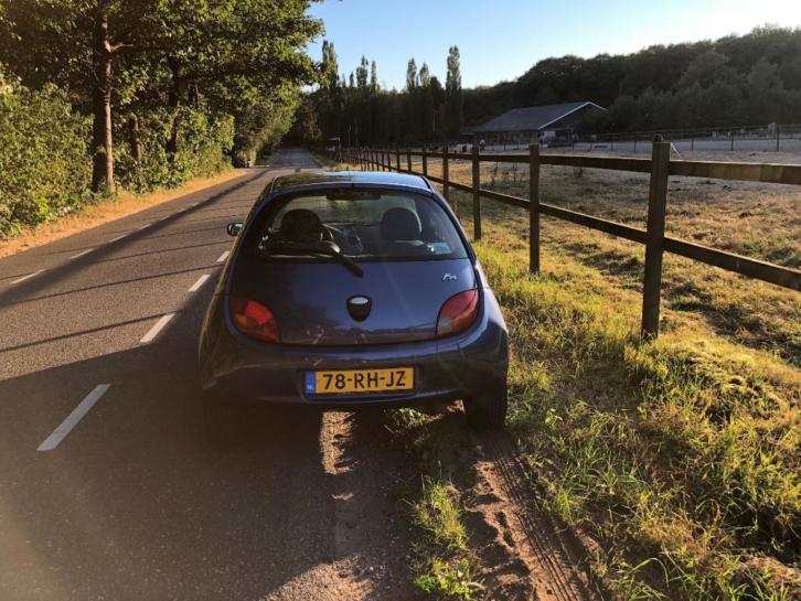 Ford KA 1.3 I 51KW 2005 Blauw