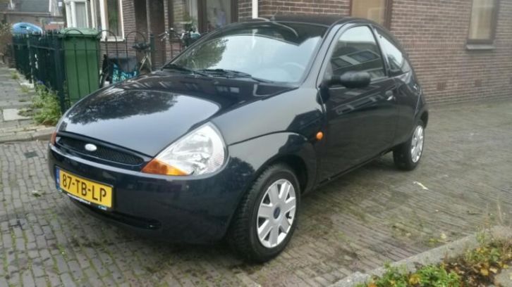 Ford KA 2006 APKelekramen,stuurbkr ,airco,nieuwe banden