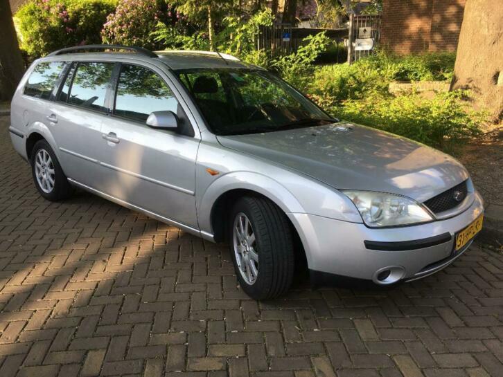 Ford Mondeo 1.8 16V 92KW Wagon 2001 Zilver of Grijs