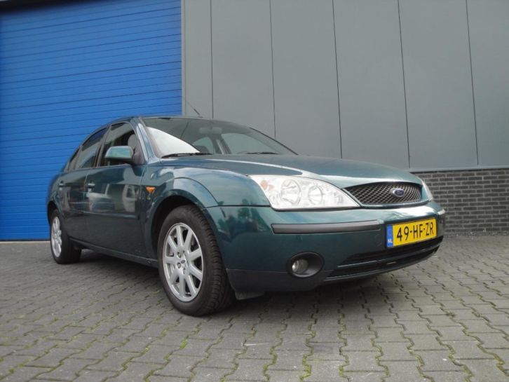 Ford Mondeo 1.8 16V bj2001, First Edition Clima, Parrot, LMV