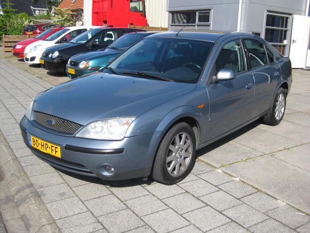 Ford Mondeo 1.8-16V Trend airco export koopje