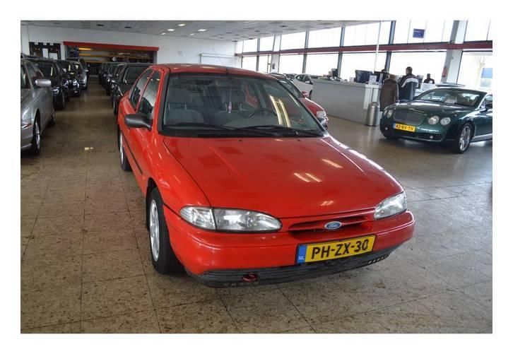 Ford Mondeo 1.8i