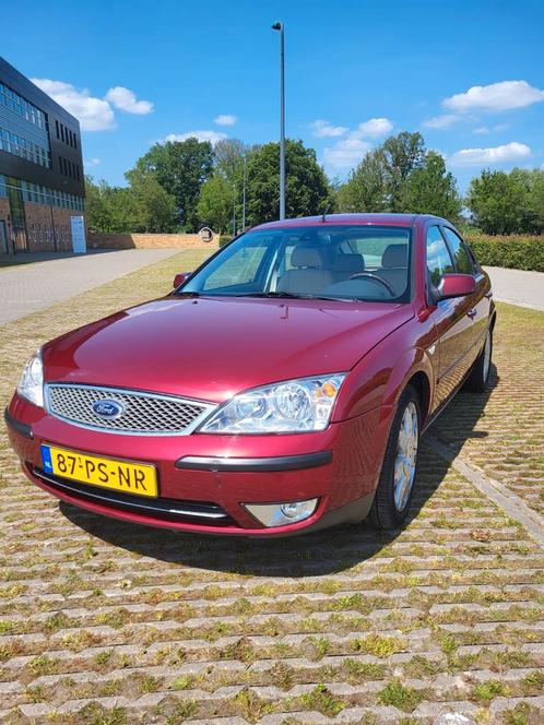 Ford Mondeo 2.0 16V 107KW HB AUT 2004 Rood