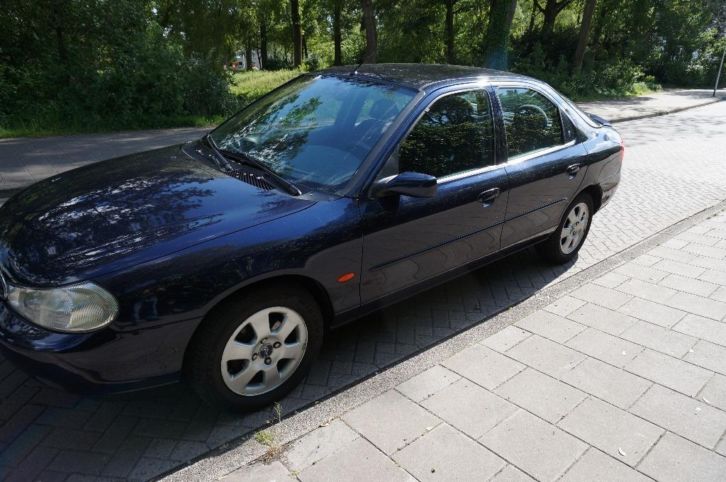 Ford Mondeo 2.0 I HB AUT 1998 Blauw