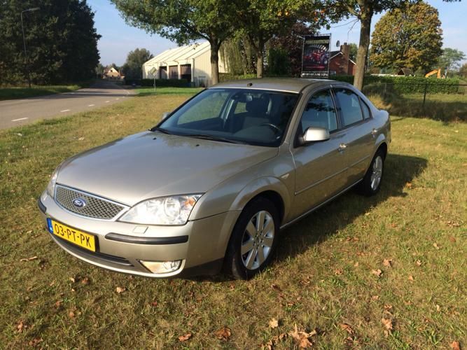 Ford Mondeo 2.0 Tdci 85KW Sedan 2004 Beige