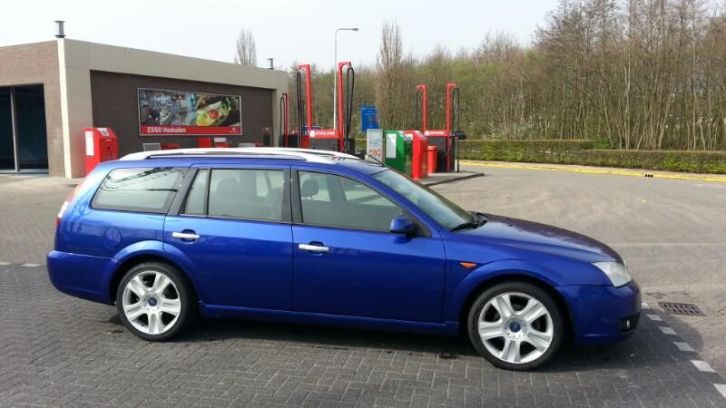 Ford Mondeo 2.0 TDDI ST220 uitvoering in zeer goede staat