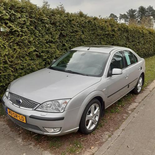 Ford Mondeo 2.5 24V 125KW HB AUT 2006 Grijs