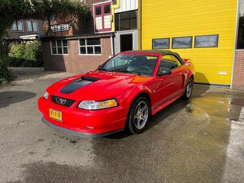 Ford Mustang 1999 cabriolet Rood 35th anniversary model