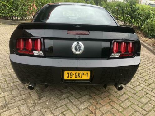 Ford Mustang 4.6 V8 GT 2006 Zwart