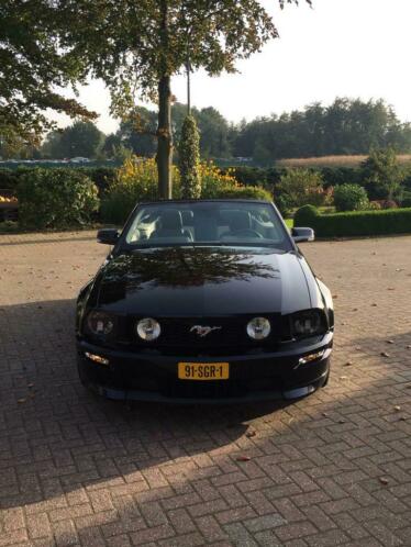 Ford Mustang cabrio V8 GT California Special