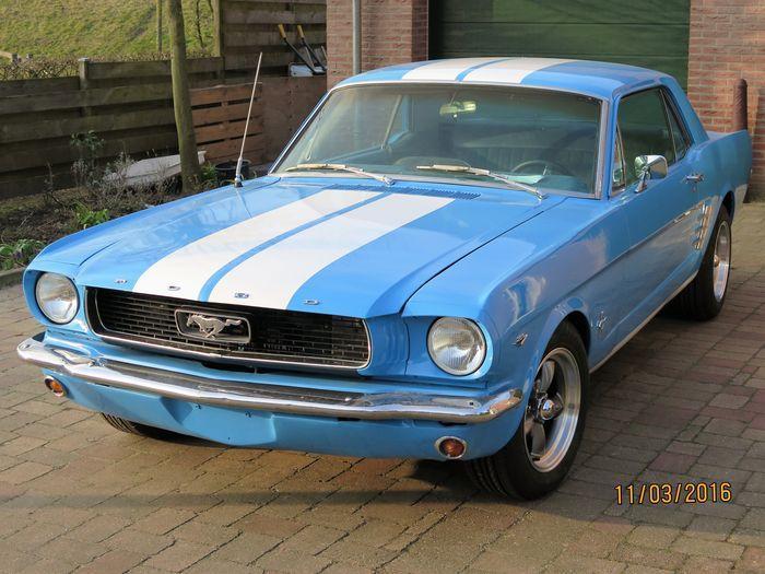 Ford Mustang coupe - 1965