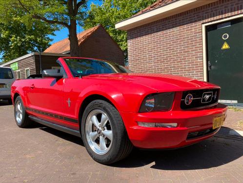Ford Mustang Dec 2007 Rood convertible  cabrio
