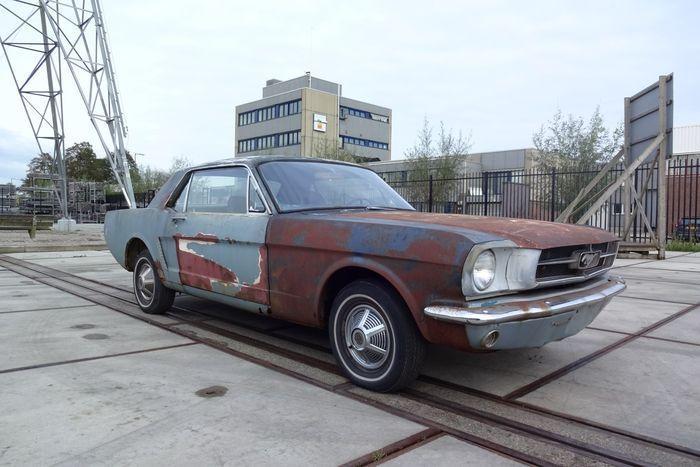 Ford Mustang Hardtop Coupe I6 200CI - 1965