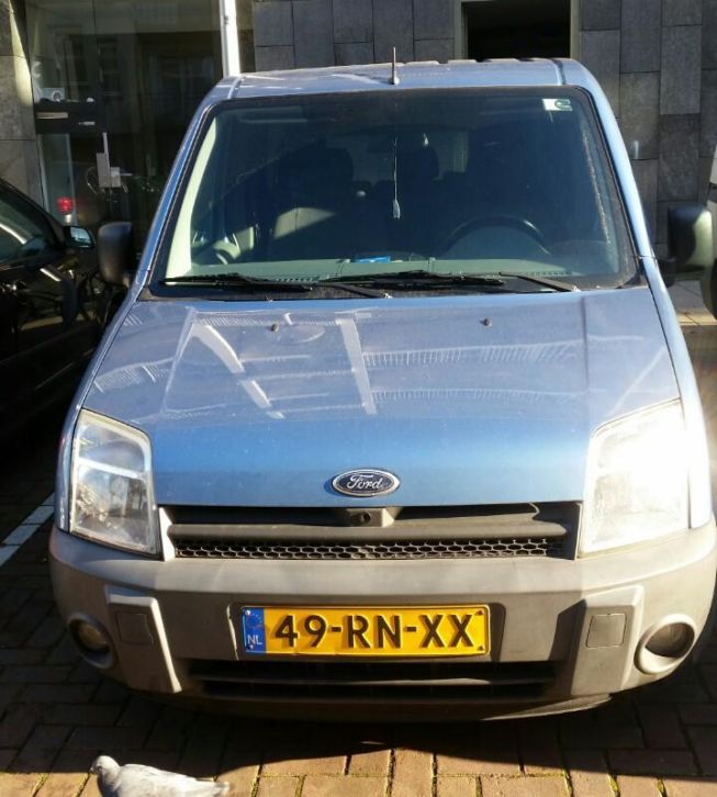 Ford Tourneo Connect 1.8 SWB futura