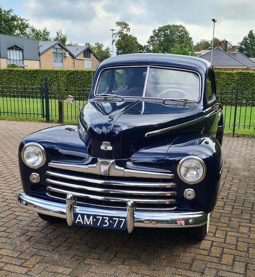 Ford Tudor 1947 Donker blauw