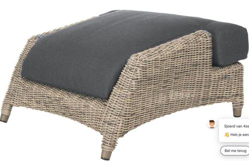 Four seasons valentine footstool