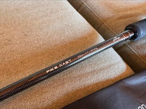 Fox Rage Prism X Pike Cast 2,30m (40-120g) - ALS NIEUW