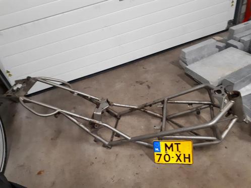 Frame kader Monster 600 750 900 inclusief kenteken