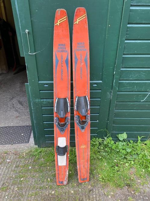 Freyrie waterskis hout